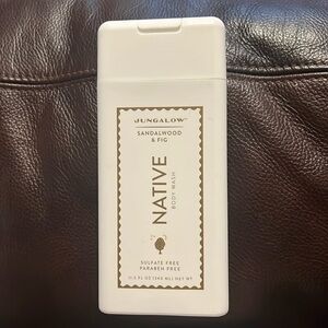 Native Body Wash Limited Edition Jungalow Sandalwood & Fig New never used